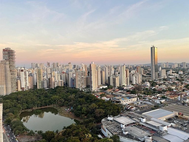 Moderno Flat com vista para o Parque Vaca Brava