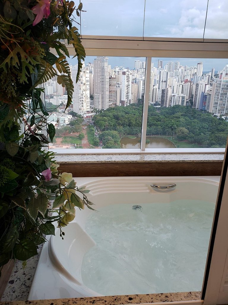 Banho de Lua - Jacuzzi com vista p/ Pq. Vaca Brava