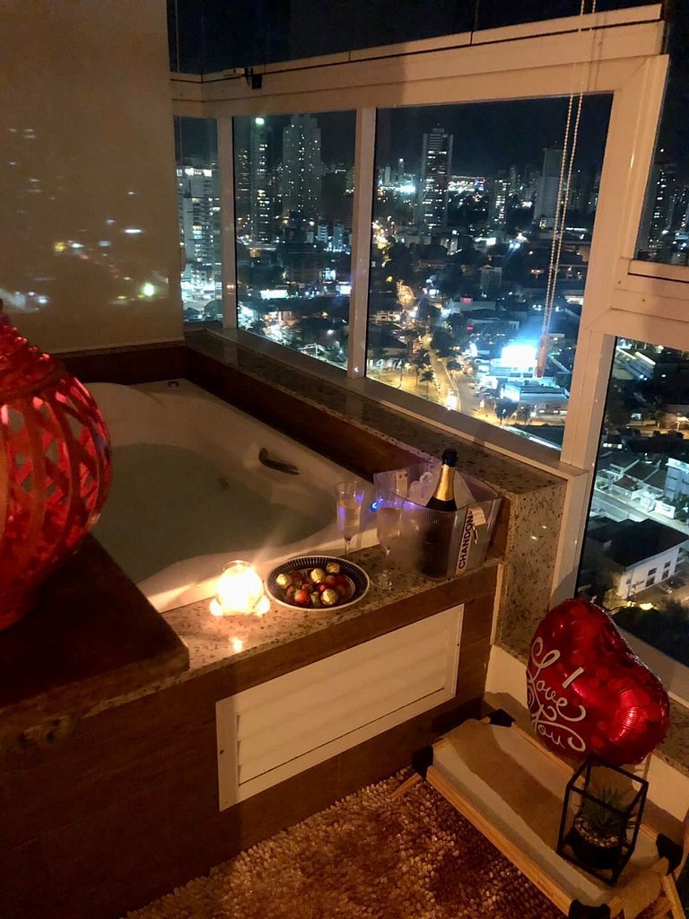Banho de Lua - Jacuzzi com vista p/ Pq. Vaca Brava