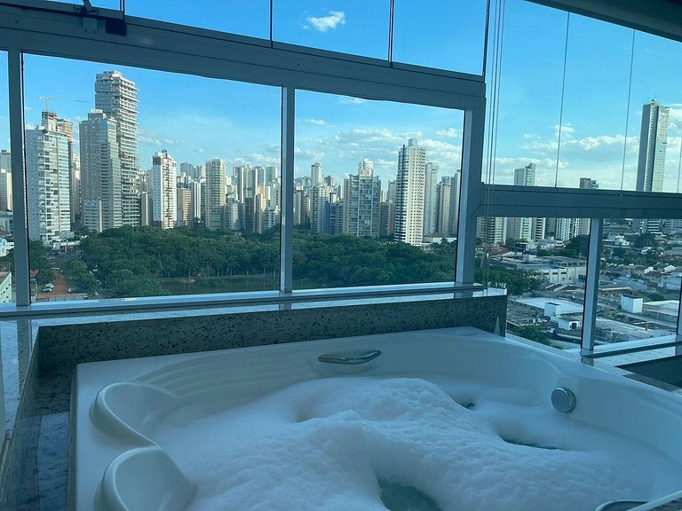 1 Qts.| 2 Hósp. | Jacuzzi na varanda | Linda vista