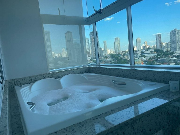 1 Qts.| 2 Hósp. | Jacuzzi na varanda | Linda vista