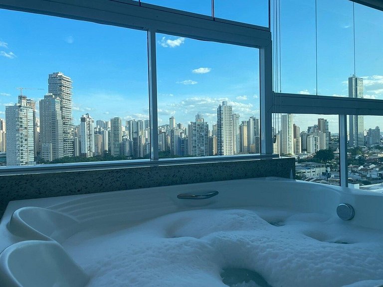 1 Qts.| 2 Hósp. | Jacuzzi na varanda | Linda vista
