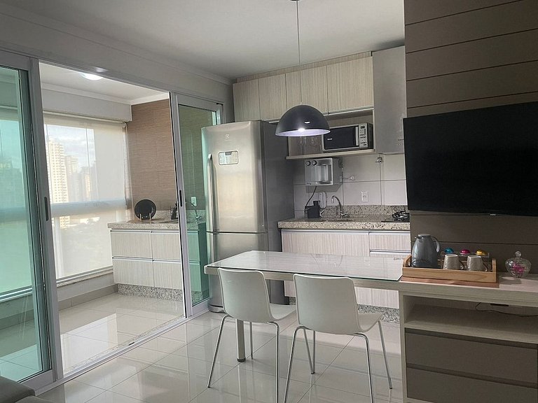 1 Qt.| 2 Hósp. | Jacuzzi na varanda | Linda vista