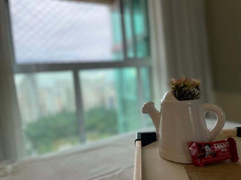 Flat Moderno com vista para o Pq. Vaca Brava-Bueno
