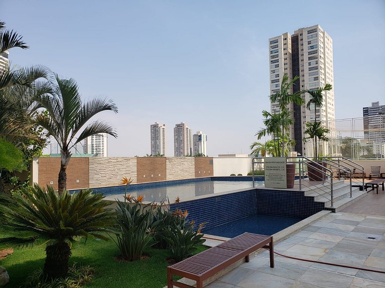 Flat Moderno com vista para o Pq. Vaca Brava-Bueno