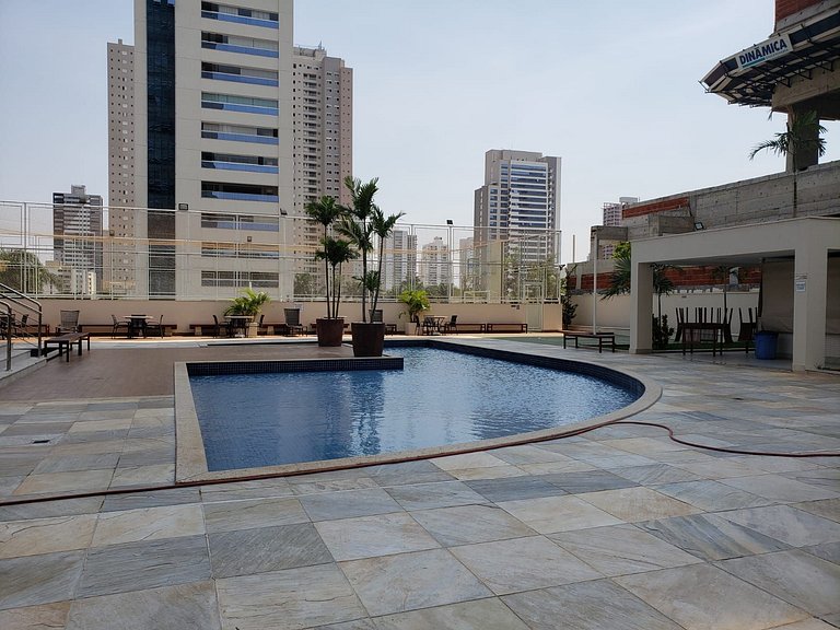 Flat Moderno com vista para o Pq. Vaca Brava-Bueno