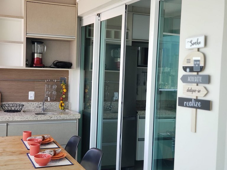 Flat Moderno com vista para o Pq. Vaca Brava-Bueno
