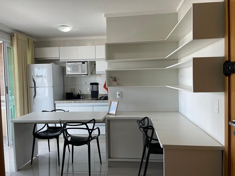 Flat Moderno com vista para o Pq. Vaca Brava-Bueno