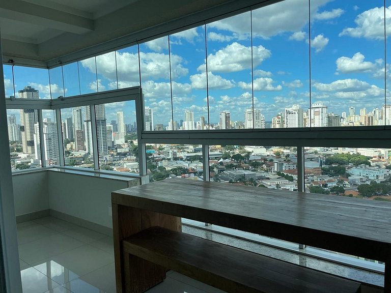 Flat Moderno com vista para o Pq. Vaca Brava-Bueno