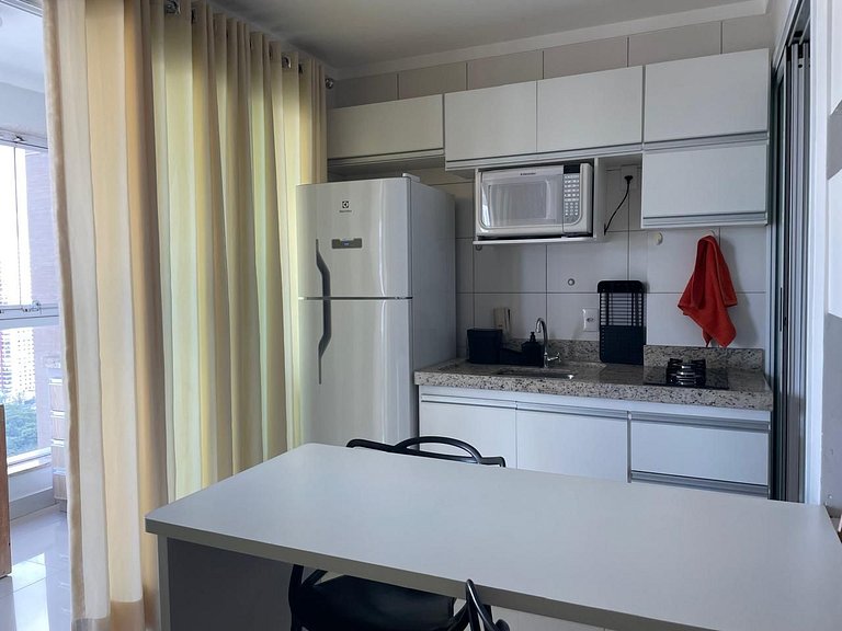 Flat Moderno com vista para o Pq. Vaca Brava-Bueno