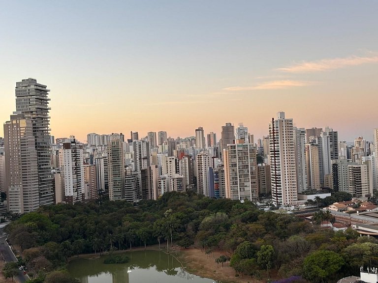 1 Qt.| 2 Hósp. | Banheira privativa | Linda vista